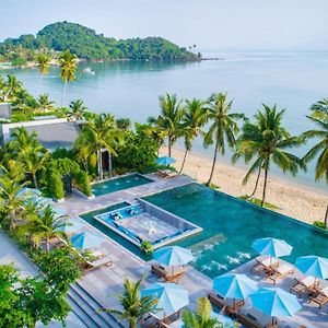 Celes Beachfront Resort Koh Samui - SHA Plus